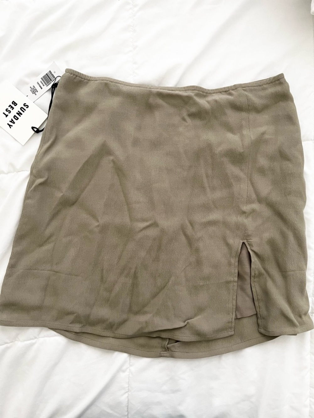 Aritzia Tatiana Skirt NWT